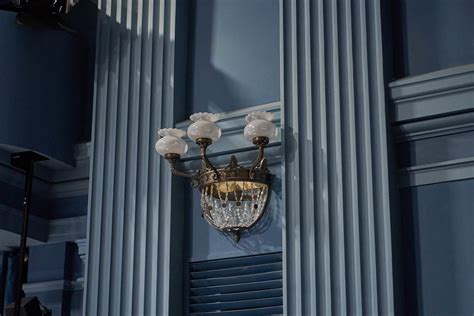 Блеск плиток вернулся: фойе ГПНТБ преобразилось после реставрации