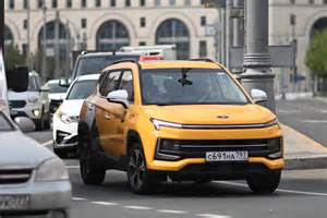 Какие автомобили теперь запрещены для работы в такси: полный список