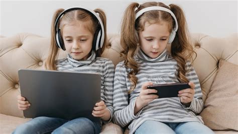 Можно ли детям экрана: запретить гаджеты малышам предлагают снова