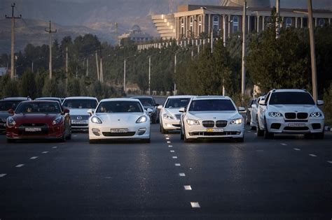 Откуда в Таджикистан поступают автомобили: основные направления импорта